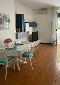 TV a/nebo společenská místnost v ubytování La Terrazza di Villa Ilaria