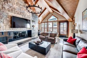 Gallery image of 202 Highlands Slopeside in Beaver Creek