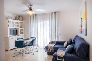 A kitchen or kitchenette at LIVE TAJAO BEACH
