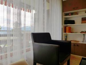 Un lugar para sentarse en Apartment Yuca B-3 by Interhome