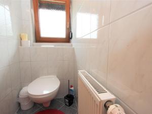 Vannituba majutusasutuses Apartment Schweiberer-3 by Interhome