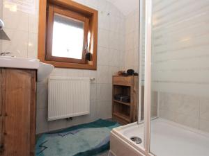 Vannituba majutusasutuses Apartment Schweiberer-3 by Interhome