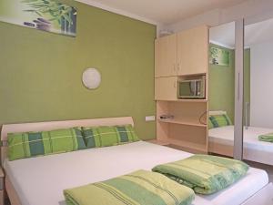 Posteľ alebo postele v izbe v ubytovaní Studio Frischmann-2 by Interhome + 22 fotografií