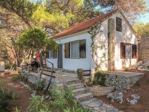 Fotografie z fotogalerie ubytování Holiday Home Neli - ISO305 by Interhome v destinaci Rogač