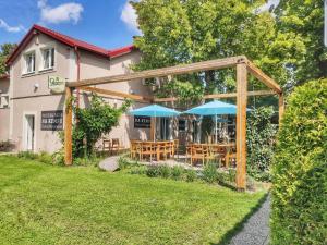Vonkajšia záhrada v ubytovaní Holiday Home Sunset Terrace by Interhome