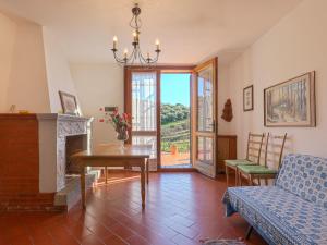 Χώρος καθιστικού στο Apartment Conte Francesco II-4 by Interhome