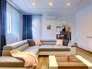 Posedenie v ubytovaní Holiday Home House Eric&Paolo by Interhome