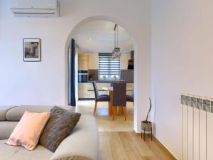 Posedenie v ubytovaní Holiday Home House Eric&Paolo by Interhome + 37 fotografií