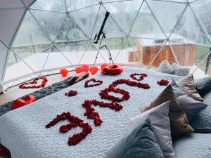Ein Sitzbereich in der Unterkunft Stellarium Glamping