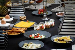 Jedlo v ubytovaní bed & breakfast alebo blízkom okolí