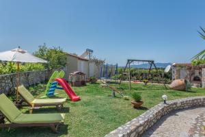 Zahrada ubytování Christine House Platanias