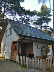 Το κτήριο όπου στεγάζεται  η παραθεριστική κατοικία