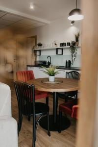 Fotografie z fotogalerie ubytování Rajskie Uroczysko Apartamenty Jacuzzi Sauna v destinaci Rajskie Sakowczyk