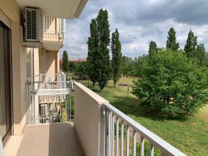 A balcony or terrace at Trilocale in Zona Bocconi/Navigli