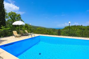 The swimming pool at or close to Villa Joanna