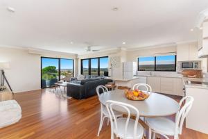 Kuchyň nebo kuchyňský kout v ubytování Talinga 5 - Location and views