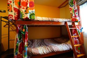 Voodi või voodid majutusasutuse DEER Hostel OSAKA NAMBA toas