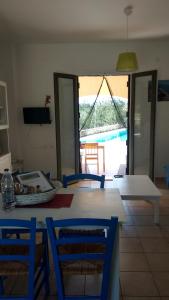 Fotografia z galérie ubytovania Marilena Apartment Olive Tree v destinácii Gavalochori