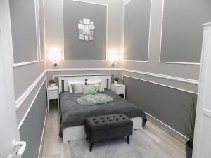 Postel nebo postele na pokoji v ubytování A10 Alkotmány B Apartment