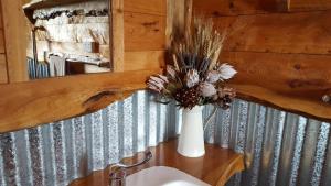 彭古因Rustic Hut Bush Retreat的相册照片