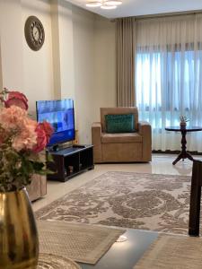 تلفاز و/أو أجهزة ترفيهية في ALZumorod Luxury Villa
