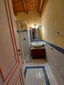 Ένα μπάνιο στο Villa Macchia Blu