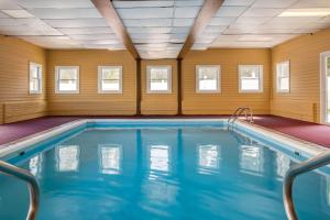 Gallery image of Ramada by Wyndham Groton in Groton