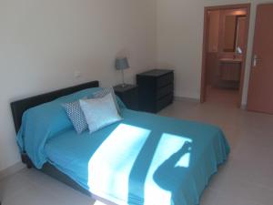 Postel nebo postele na pokoji v ubytování Cabanas Beach 2 Bedroom Ground Floor Apartment LAC