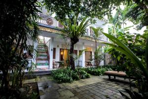 Zahrada ubytování Batik Sekar Bali Guest House