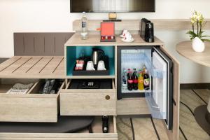 A cozinha ou cozinha compacta de Hyatt Place Frankfurt Airport