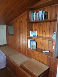 A bed or beds in a room at Harbour View Apartment