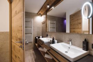 Koupelna v ubytování Hotel Andermax + 25 fotografií