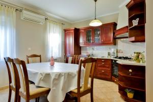 Gallery image of ALEKS house with apartments in Umag
