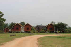 Gedung tempat resor berlokasi