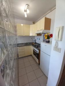 Kuchnia lub aneks kuchenny w obiekcie Iva apartman