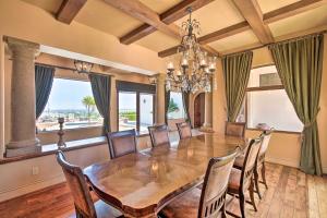 Gallery image of Stunning Palmdale Villa Oasis on Vineyard! in Palmdale +35 photos