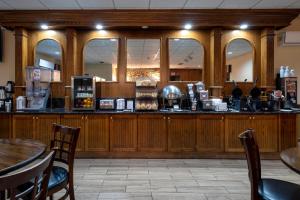Kaffemaskin og/eller vannkoker på Red Roof Inn & Suites Hazleton
