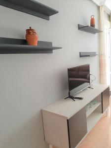 Galeriebild der Unterkunft apartamento soleado, 1 dormitorio con balcón, piscina y garage in Torrevieja