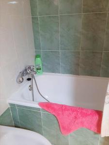 Galeriebild der Unterkunft apartamento soleado, 1 dormitorio con balcón, piscina y garage in Torrevieja