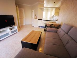 Część wypoczynkowa w obiekcie Costa Sol, 1 bedroom apartment.
