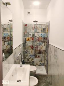 A bathroom at A casa di Alma