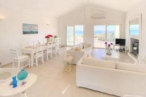 Fotografia z galérie ubytovania Koroni - Villa Merkouri - Entire Villa with Panoramic view v destinácii Koroni