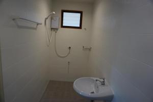 A bathroom at Insight Hostel