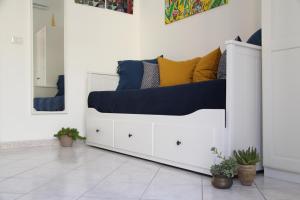 A seating area at Casa Vacanze Terramare, 550 mt from the beach, close to Ortigia historic center