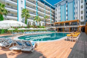 Bazén v ubytování Blue Star Hotel nebo v jeho okolí