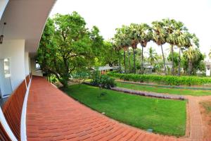 A garden outside Anantamaa Hotel