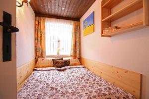 Łóżko lub łóżka w pokoju w obiekcie Almliesl HUET-671