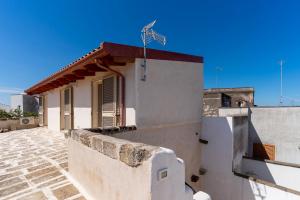 The building in which the holiday home is located
