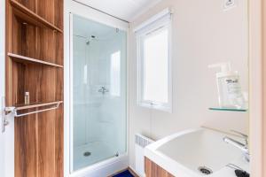 Ένα μπάνιο στο Residence Il Borgo +49 φωτογραφίες