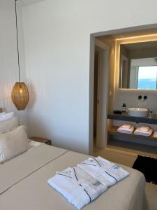 Cama ou camas em um quarto em Portobello Boutique Hotel